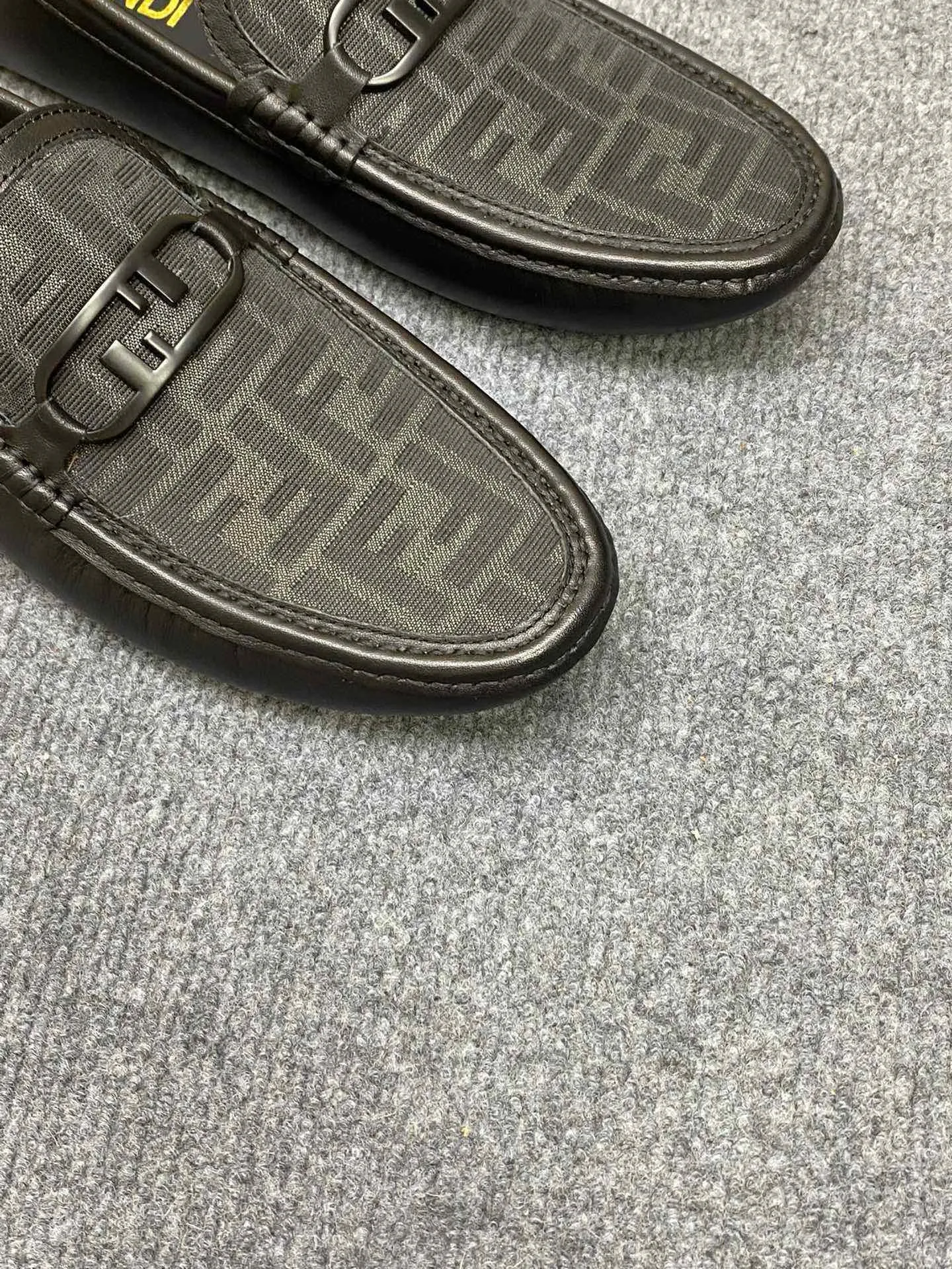 Men's Men's Shoes Men's Men's Shoes 💰700FENDI Fendi Men's Shoes are breathable and comfortable. Original development. Counters copy one to one. Imported cowhide. Niuri. 38 to 44. (can be ordered at 45.46. No returns or exchanges)